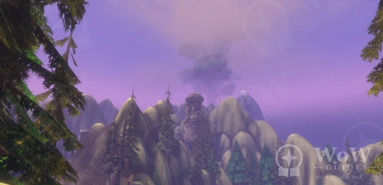 Mount Hyjal: mor gökyüzü altında ormanlık dağlar